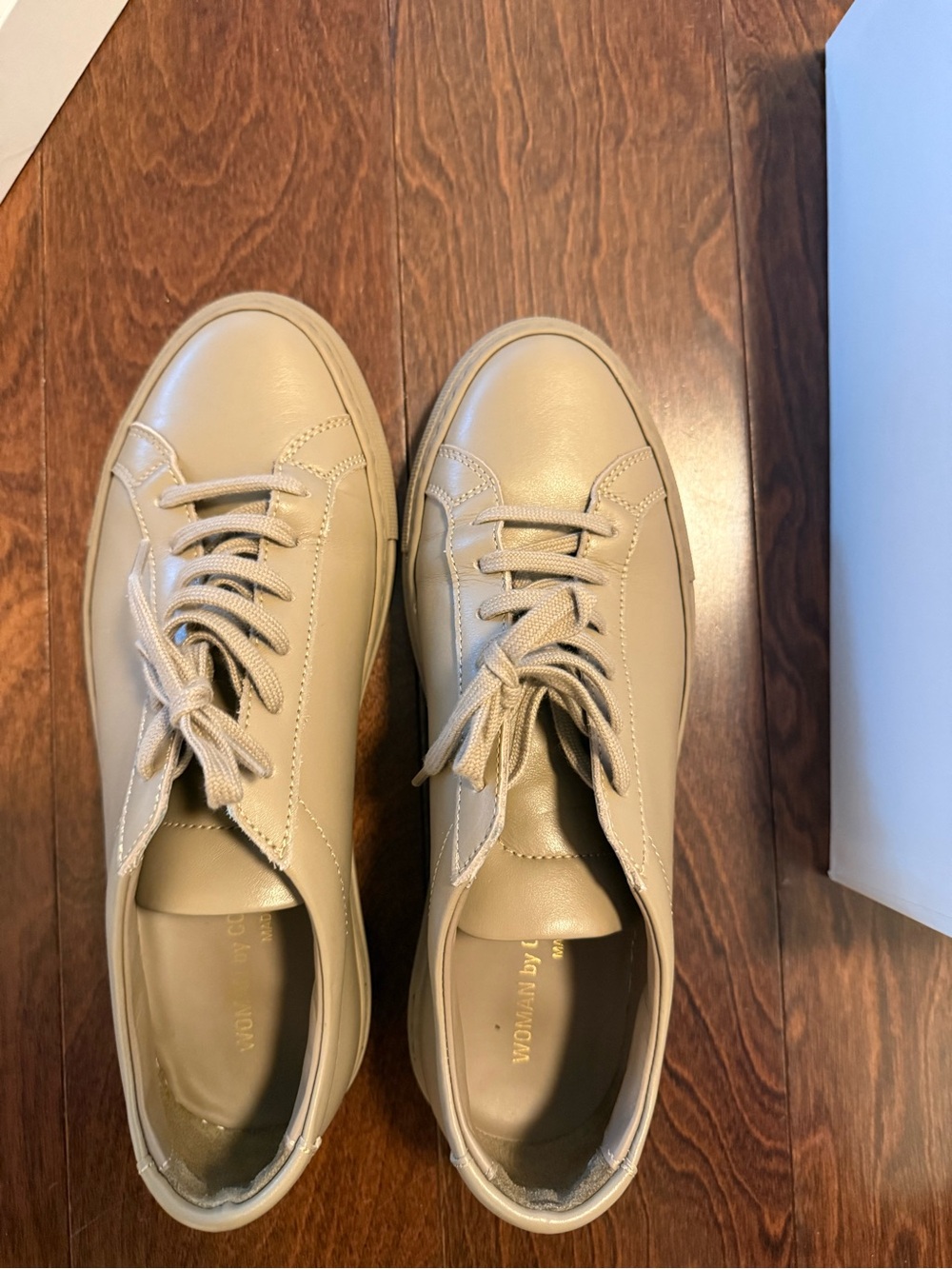 Women’s  Leather Sneakers in Beige